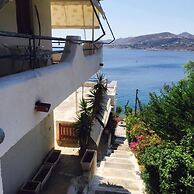 Daskalio Resort Adamis