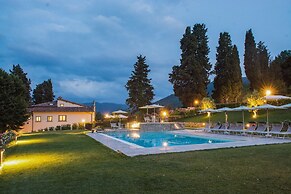 Il Borgo di Villa Cellaia