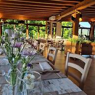 Il Borgo di Villa Cellaia