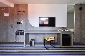 Haifu Hotel & Suites