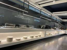 Haifu Hotel & Suites