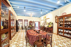 Woo Gallery and Boutique Hotel