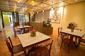 Woo Gallery and Boutique Hotel