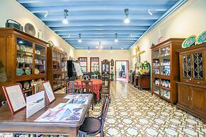 Woo Gallery and Boutique Hotel