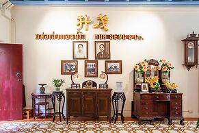 Woo Gallery and Boutique Hotel