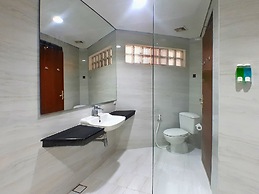 Villa 4-BR Klub Bunga No. 8 Batu Malang