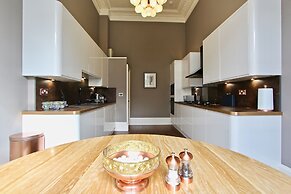 Escape To Edinburgh @ Albyn Place