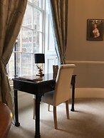 Escape To Edinburgh @ Albyn Place