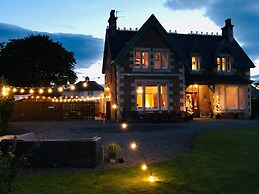 Lairds Lodge