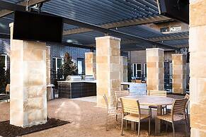 Urbanlights at Legacy West