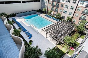 Urbanlights at Legacy West