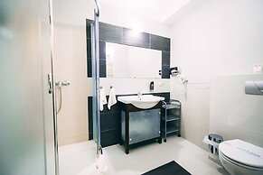 BOUTIQUE HOTEL11 with rooftop SPA