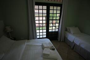 Chácara Andó Bed & Breakfast