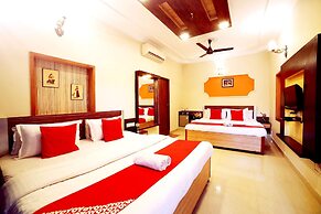 Eminence - Palm Residency