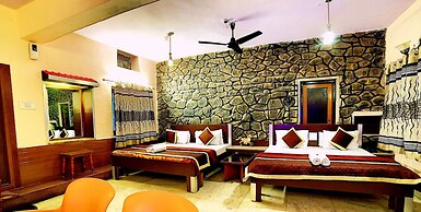 Eminence - Palm Residency