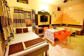 Eminence - Palm Residency