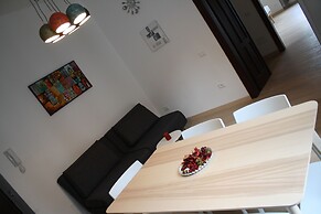 Casa Mia - NO Reception