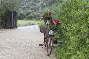 Opora Country Living