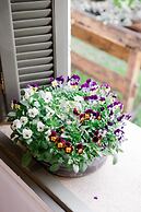 Opora Country Living