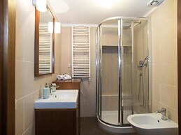 Trevi Fountain - Lovely Loft Apartment