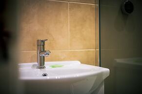 The Three Horseshoes