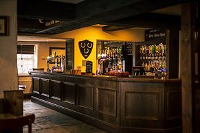 The Three Horseshoes