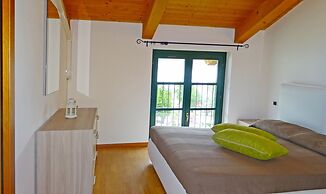 Holideal Campione Bed & Surf