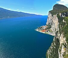 Holideal Campione Bed & Surf