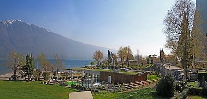 Holideal Campione Bed & Surf