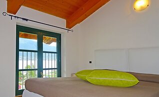 Holideal Campione Bed & Surf