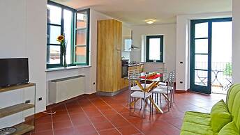 Holideal Campione Bed & Surf