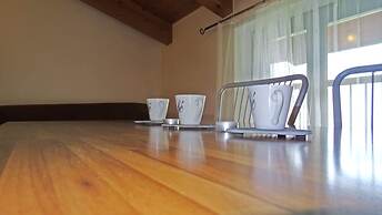 Holideal Campione Bed & Surf