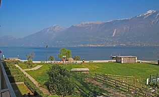 Holideal Campione Exclusive