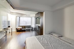 Amazing Royal Suites Yorkville