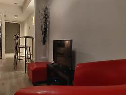 Amazing Royal Suites Yorkville