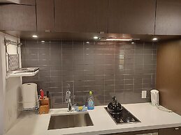 Amazing Royal Suites Yorkville