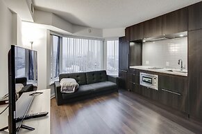Amazing Royal Suites Yorkville