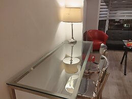 Amazing Royal Suites Yorkville