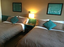 The Canterbury Inn of Downtown Invermere