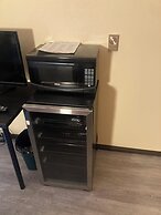 The Canterbury Inn of Downtown Invermere