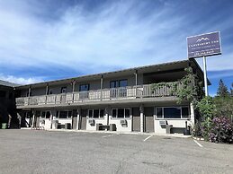 The Canterbury Inn of Downtown Invermere