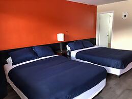 The Canterbury Inn of Downtown Invermere