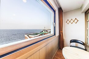 Fantastic Ocean View Sydney Hotel