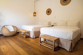Equinoccio Hotel