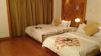 Lingnaying Business Apartment