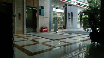 Lingnaying Business Apartment