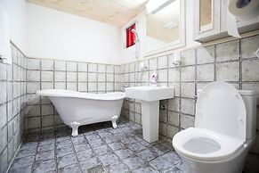 Lime Orange Vill Pension