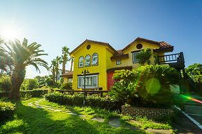 Lime Orange Vill Pension