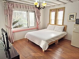 Lime Orange Vill Pension