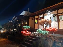 Lime Orange Vill Pension